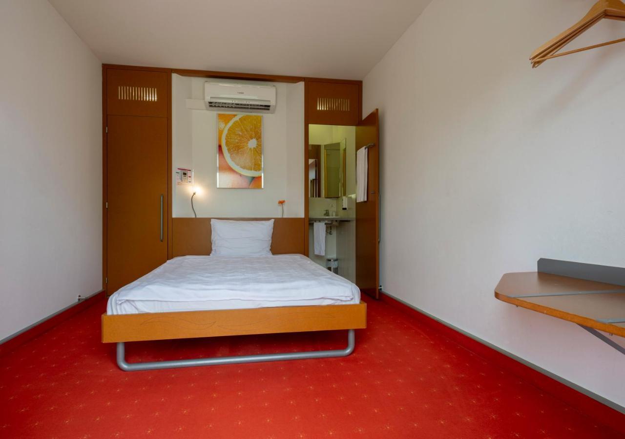 Hotel Orange Wings Krems Exterior foto
