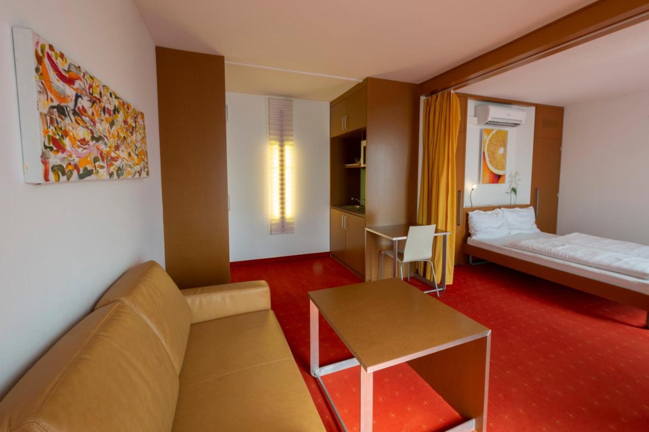 Hotel Orange Wings Krems Exterior foto